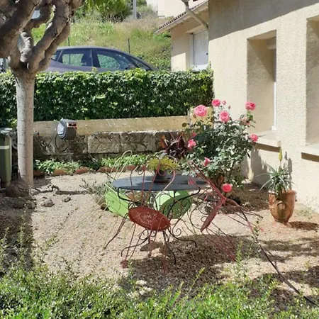 Avec Jardin A Proximite Du Du Salagou Clermont-lʼHérault
